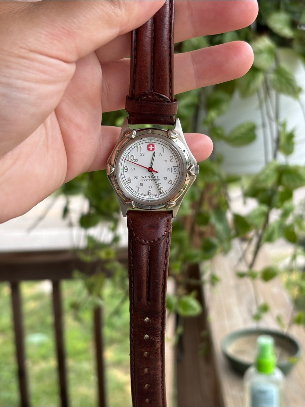 Men’s Swiss army Wenger field watch leather band
